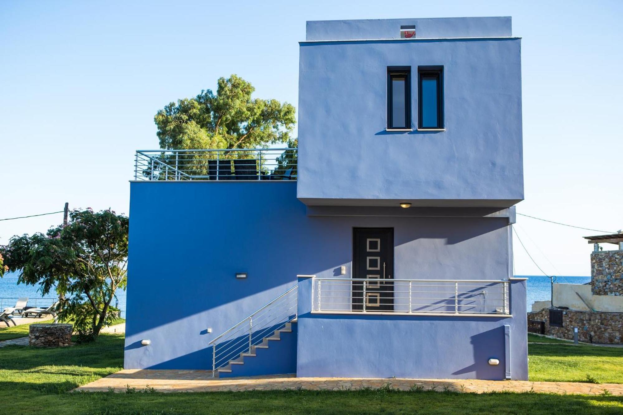 Blue Waves Luxury Suites By The Sea Plomari Luaran gambar