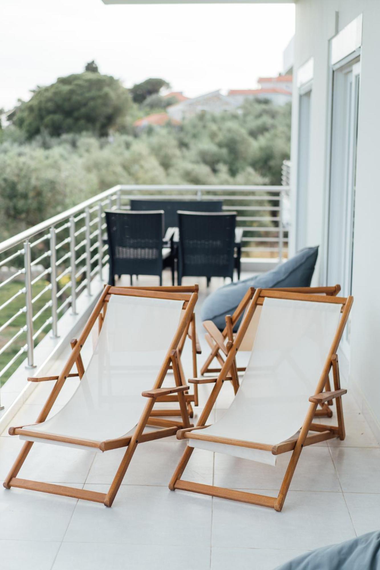 Blue Waves Luxury Suites By The Sea Plomari Luaran gambar